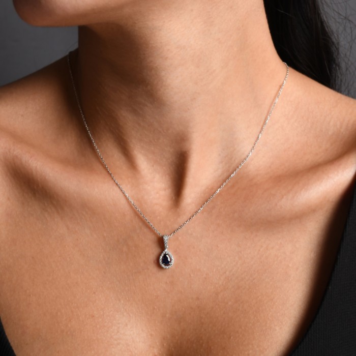 0,74 Karat Pırlantalı Safir Kolye